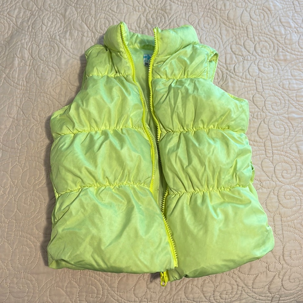 Yellow vest